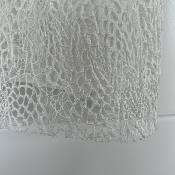 Little Moon cropped lace tank top - Picture 3 of 5